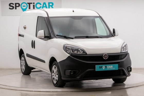 Exterior de Fiat Doblo Cargo
