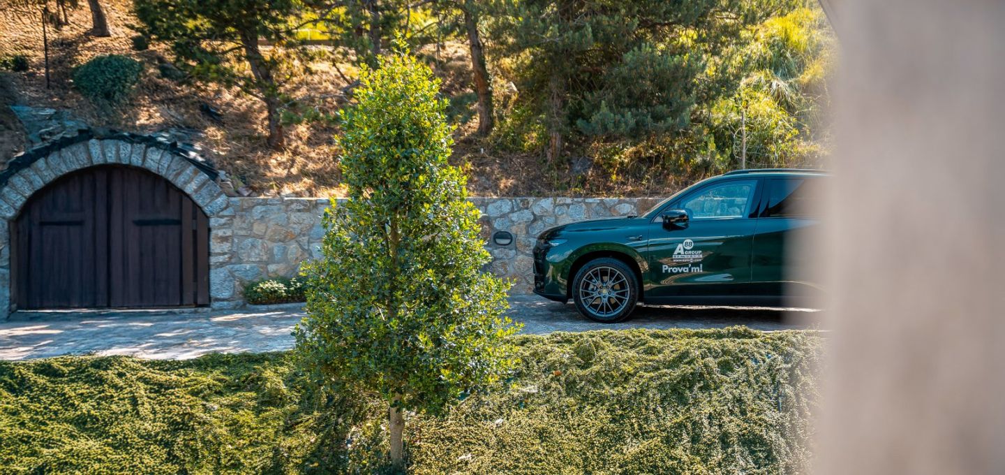 Bienvenido a la experiencia única de nuestro concesionario Con un compromiso inquebrantable hacia la excelencia y la satisfacción del cliente, nos esforzamos por superar todas las expectativas.