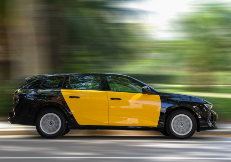 Auto88 renueva su flota de taxis con el nuevo Opel Astra