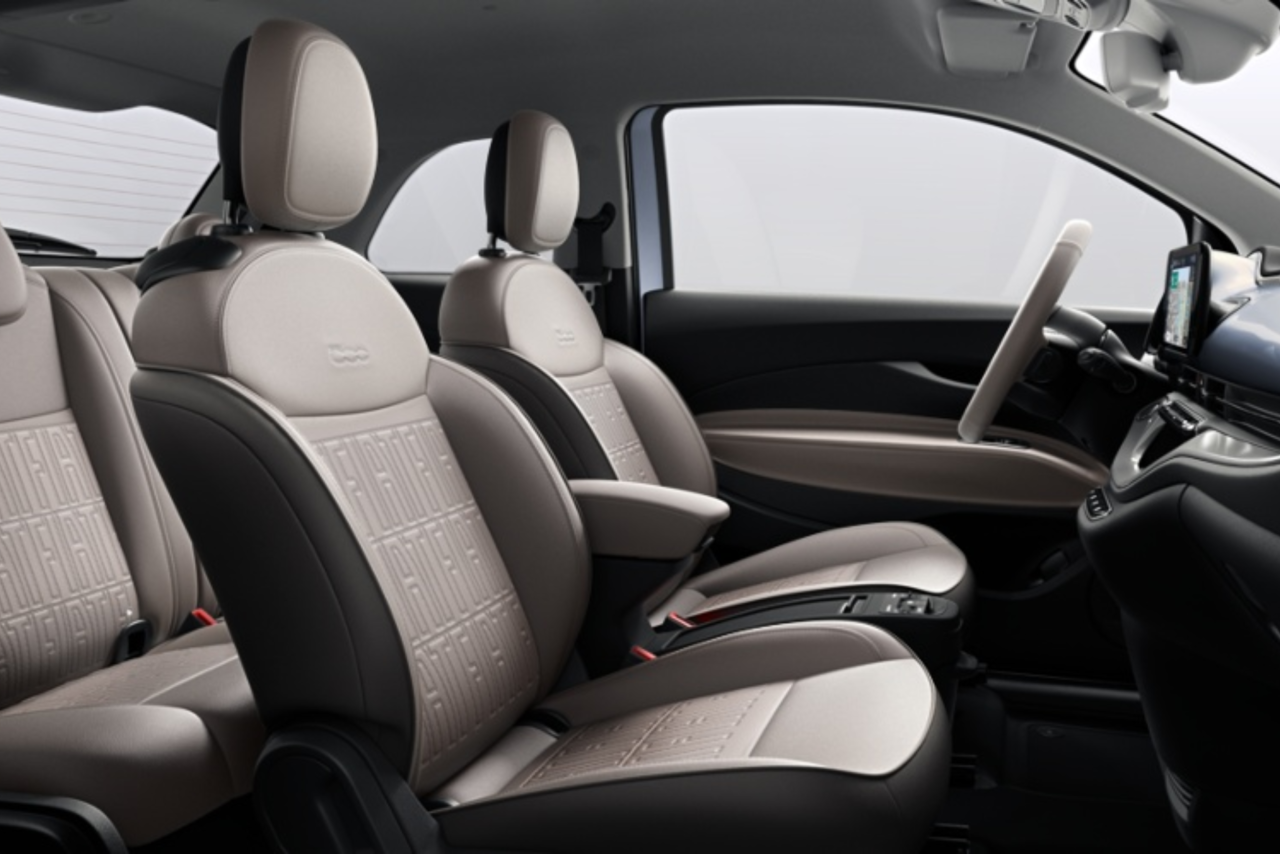 Interior de Fiat 500e